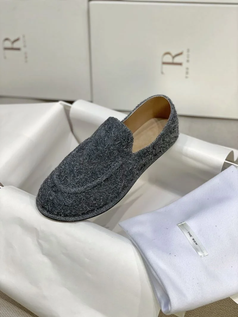 The Row Shoes Trendy 8829
