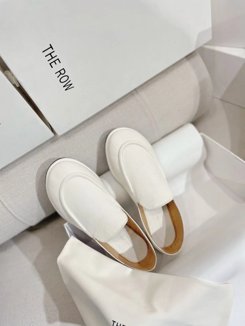 The Row Shoes Timeless 8815