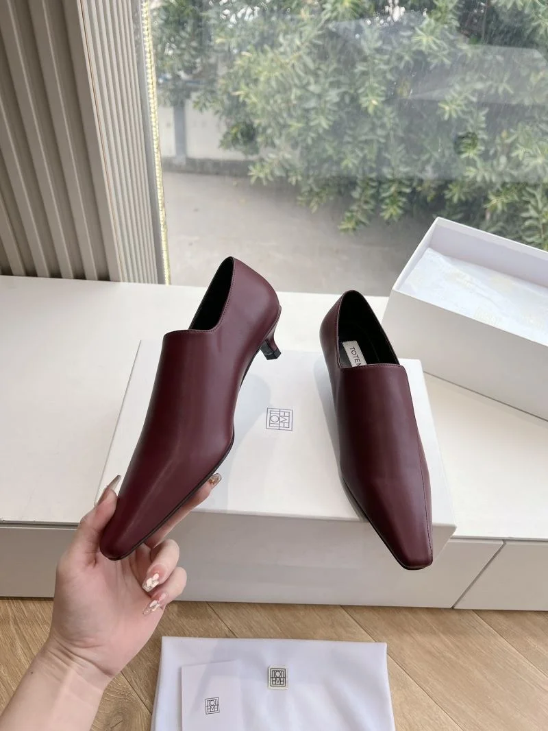 NewStyle The Row Shoes 8835