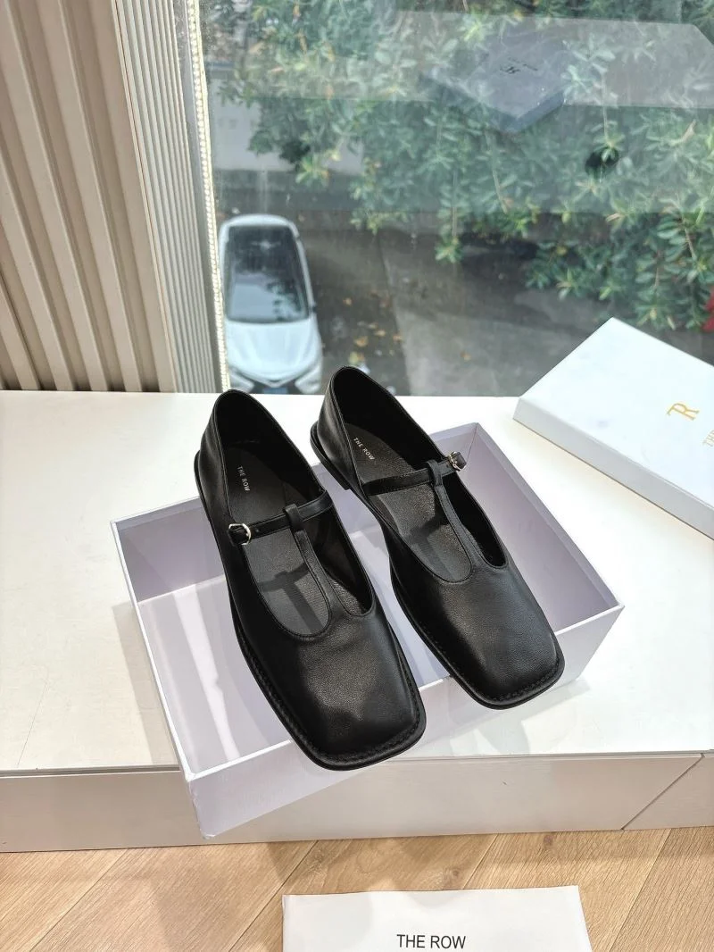 The Row Shoes Efficient 8809