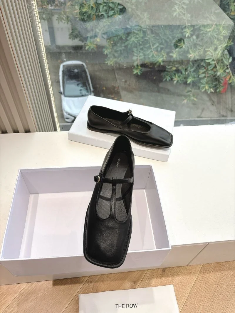 The Row Shoes Efficient 8809