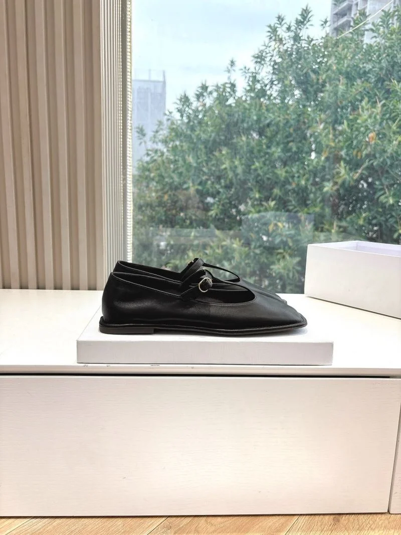 The Row Shoes Efficient 8809