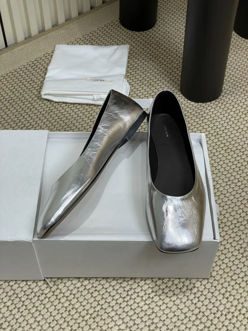 The Row Shoes SmartChoice 8801