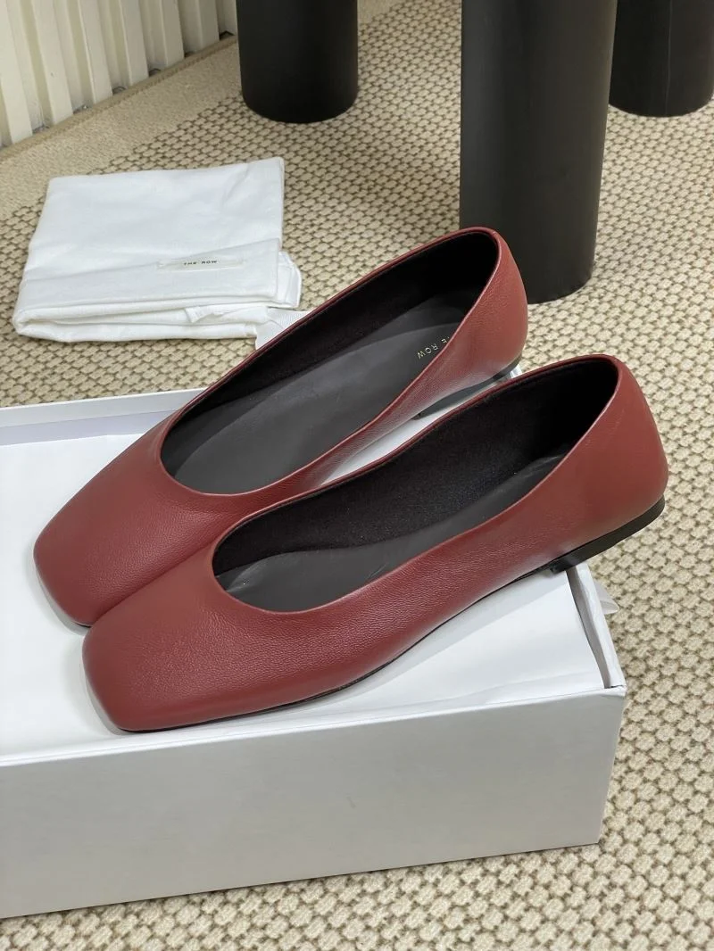 The Row Shoes Chic 8808