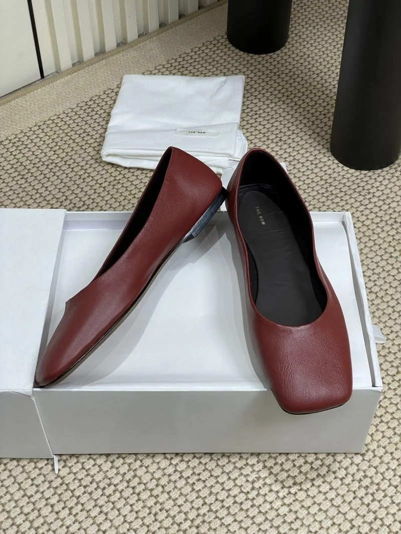 The Row Shoes Chic 8808