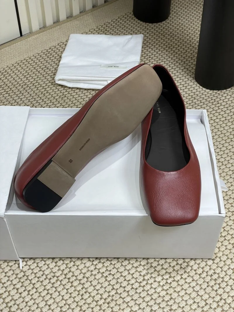 The Row Shoes Chic 8808