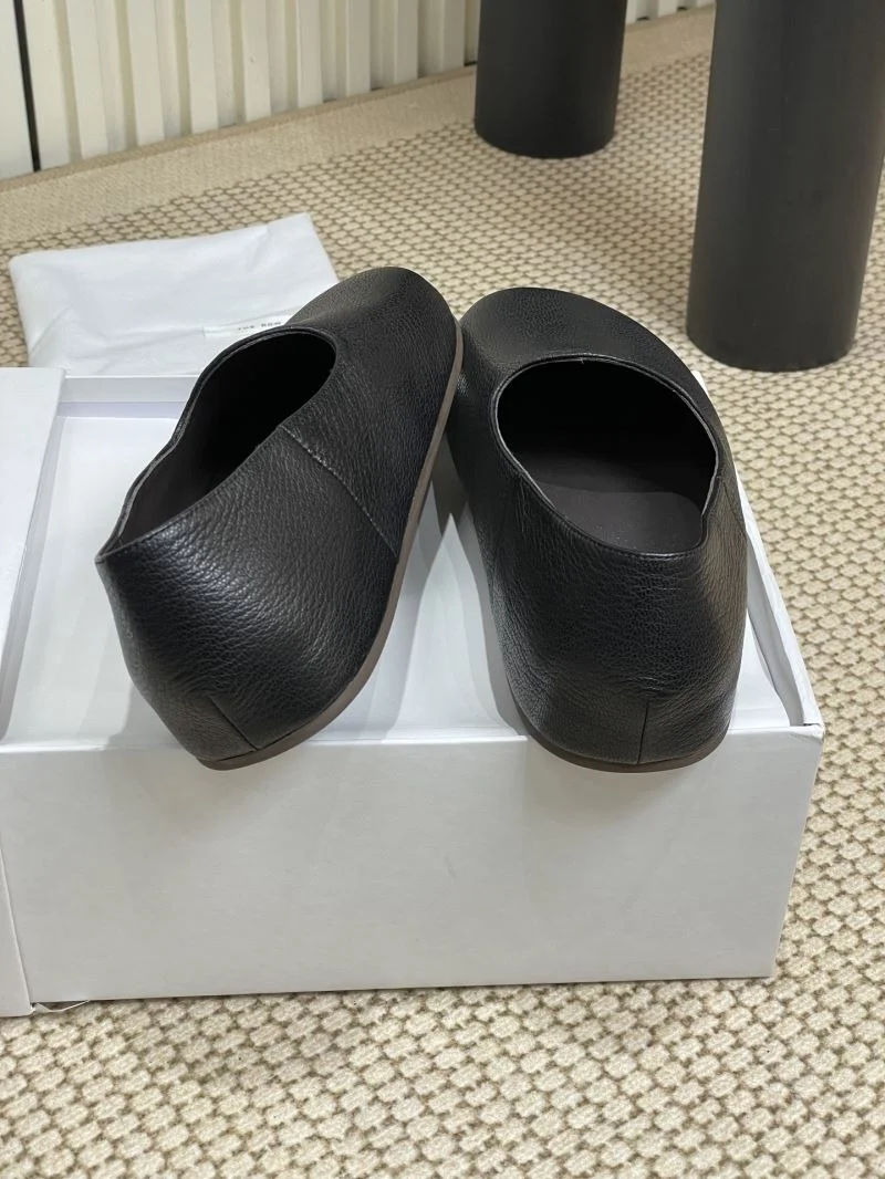 The Row Shoes Refined 8806