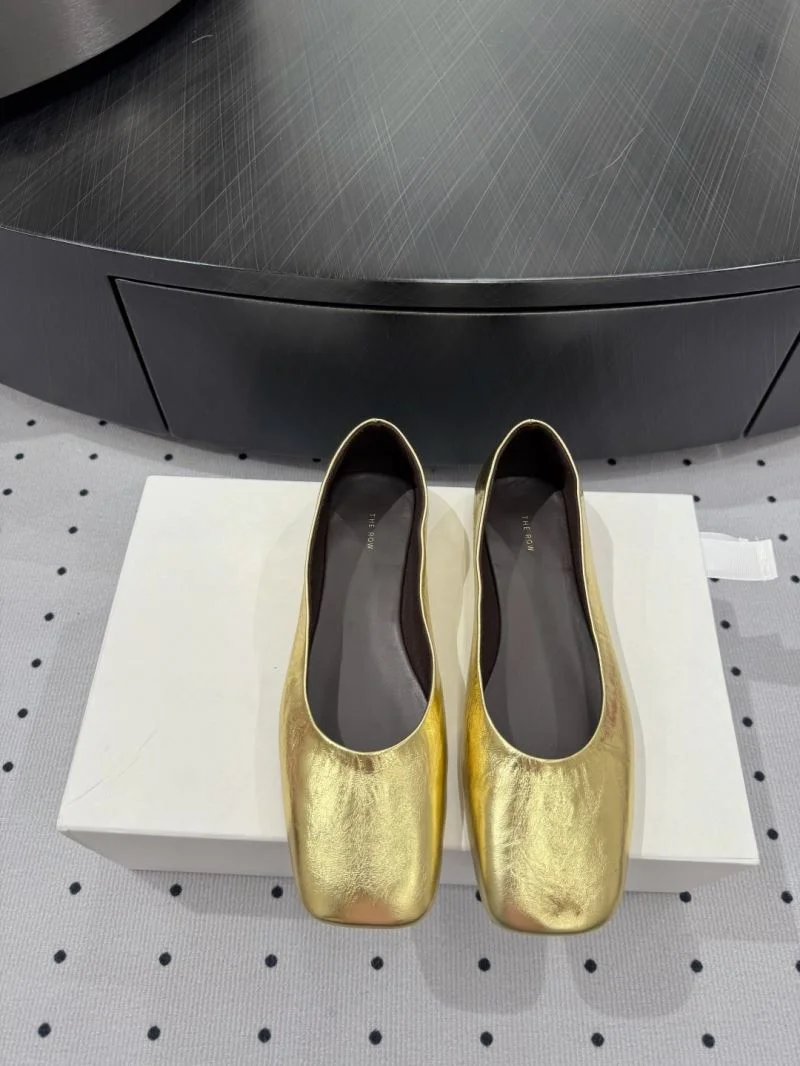 The Row Shoes Classic 8800