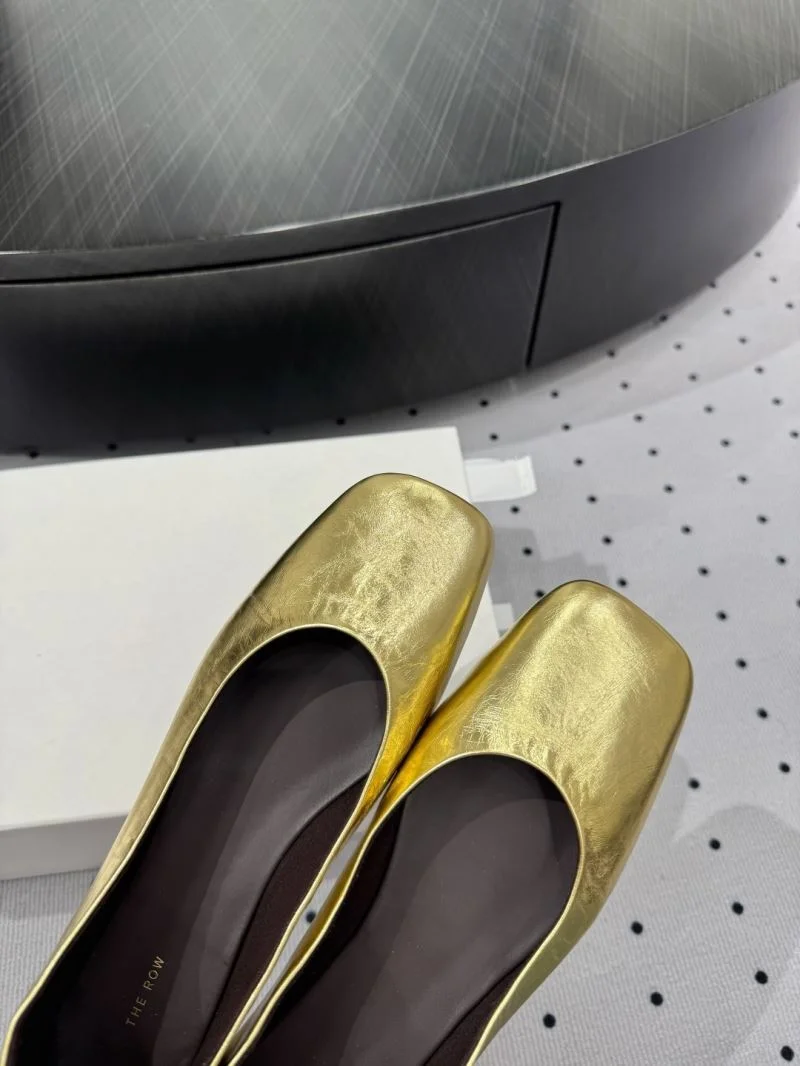 The Row Shoes Classic 8800
