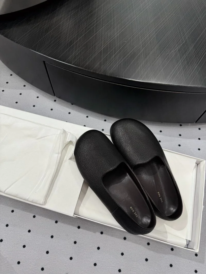 The Row Shoes Lightweight 8856