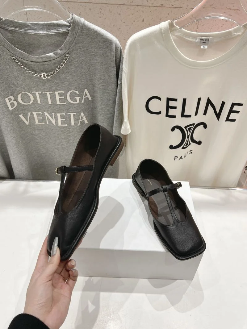 Lightweight The Row Shoes 8836