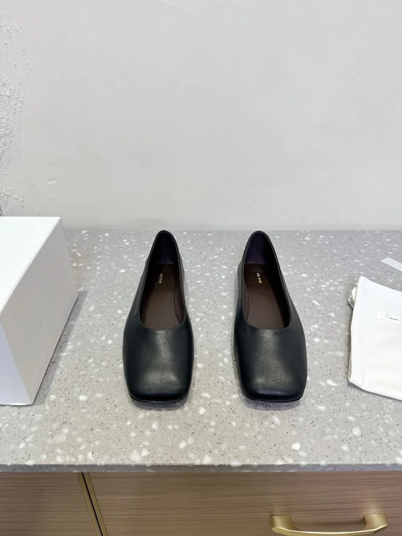 The Row Shoes StreetReady 8784