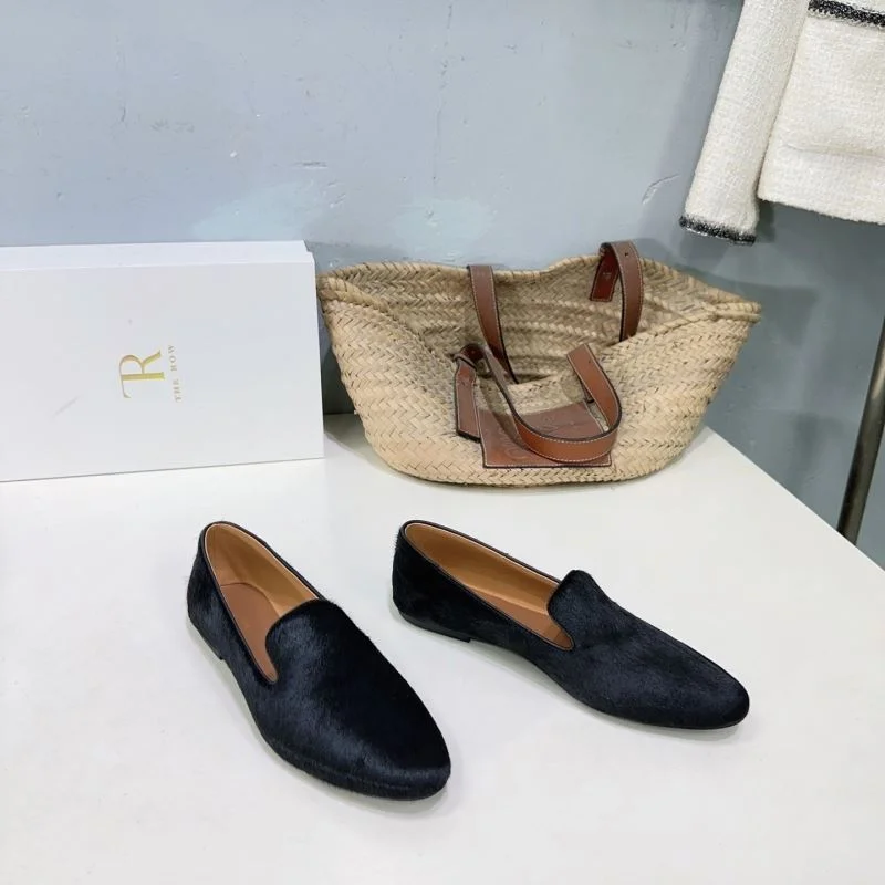 The Row Shoes UrbanStyle 8756