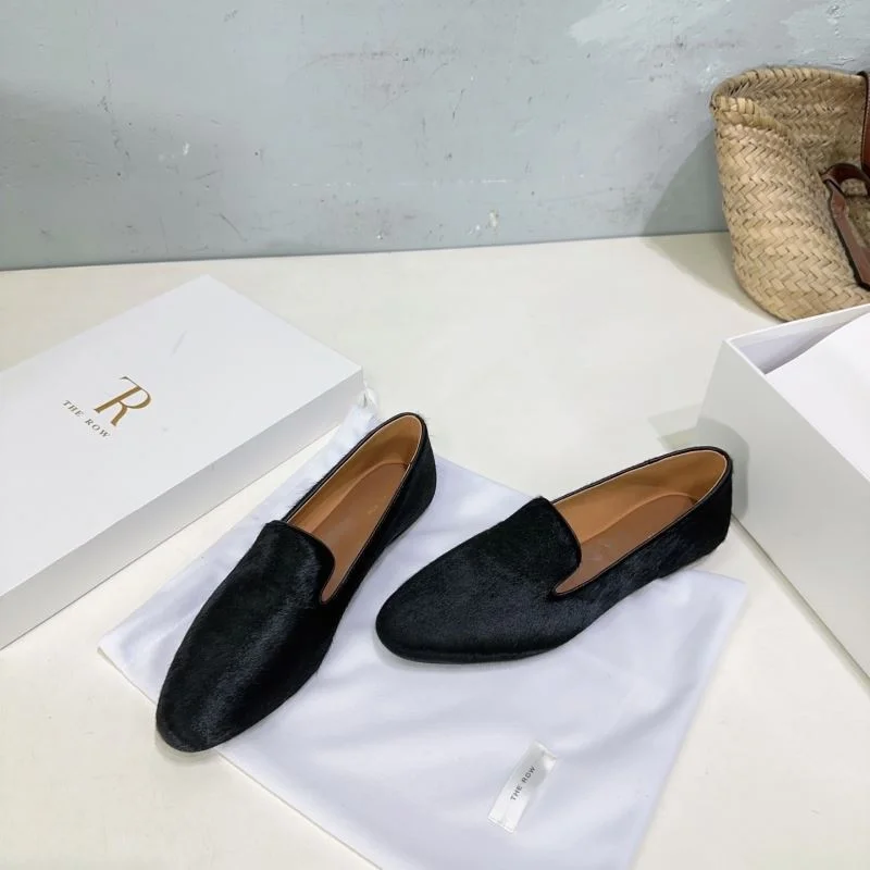 The Row Shoes UrbanStyle 8756