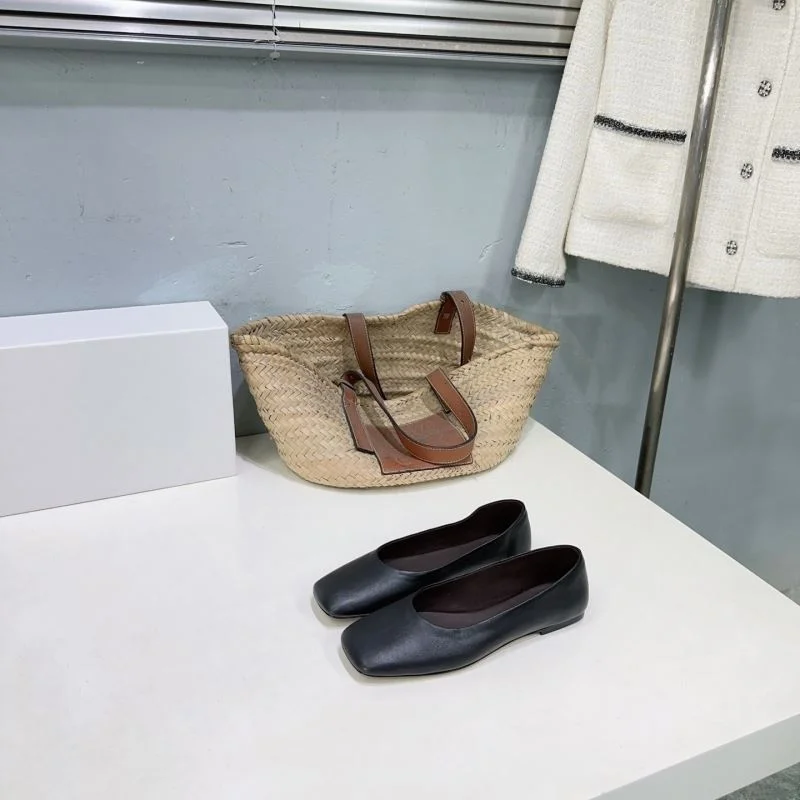 The Row Shoes Modern 8807