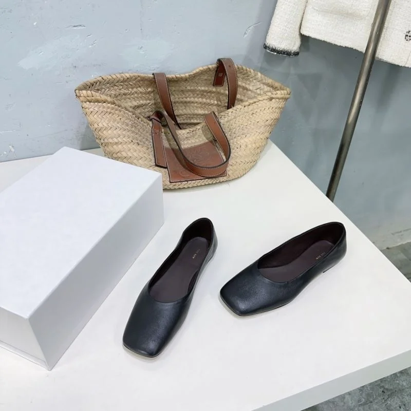 The Row Shoes Modern 8807