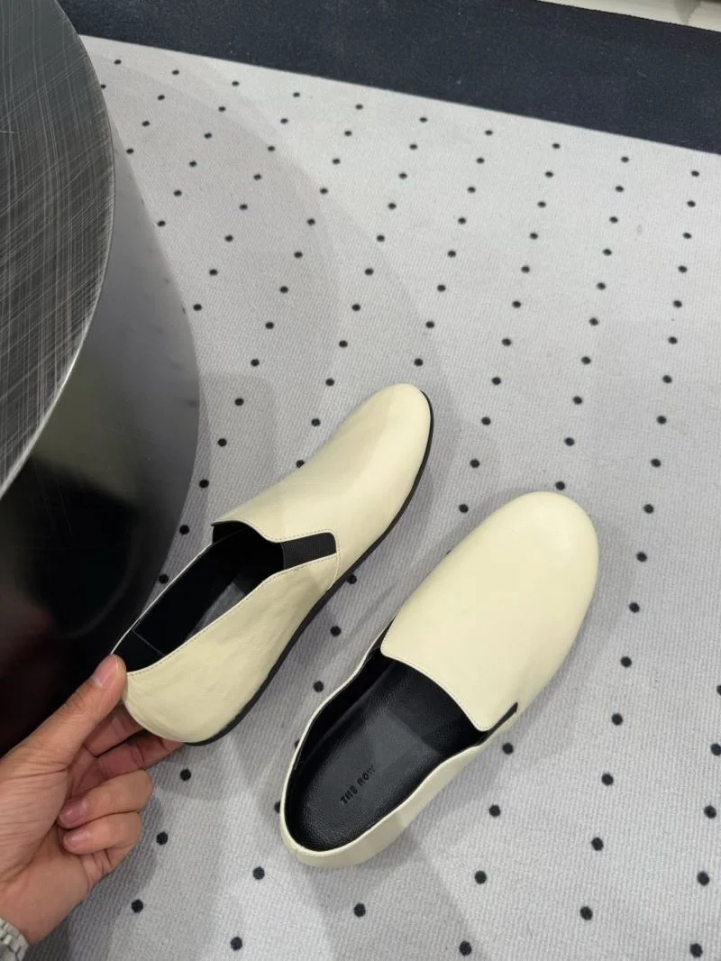 RelaxedFit The Row Shoes 15378