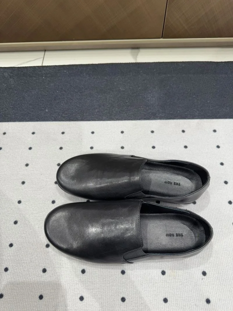 EasyCare The Row Shoes 15445
