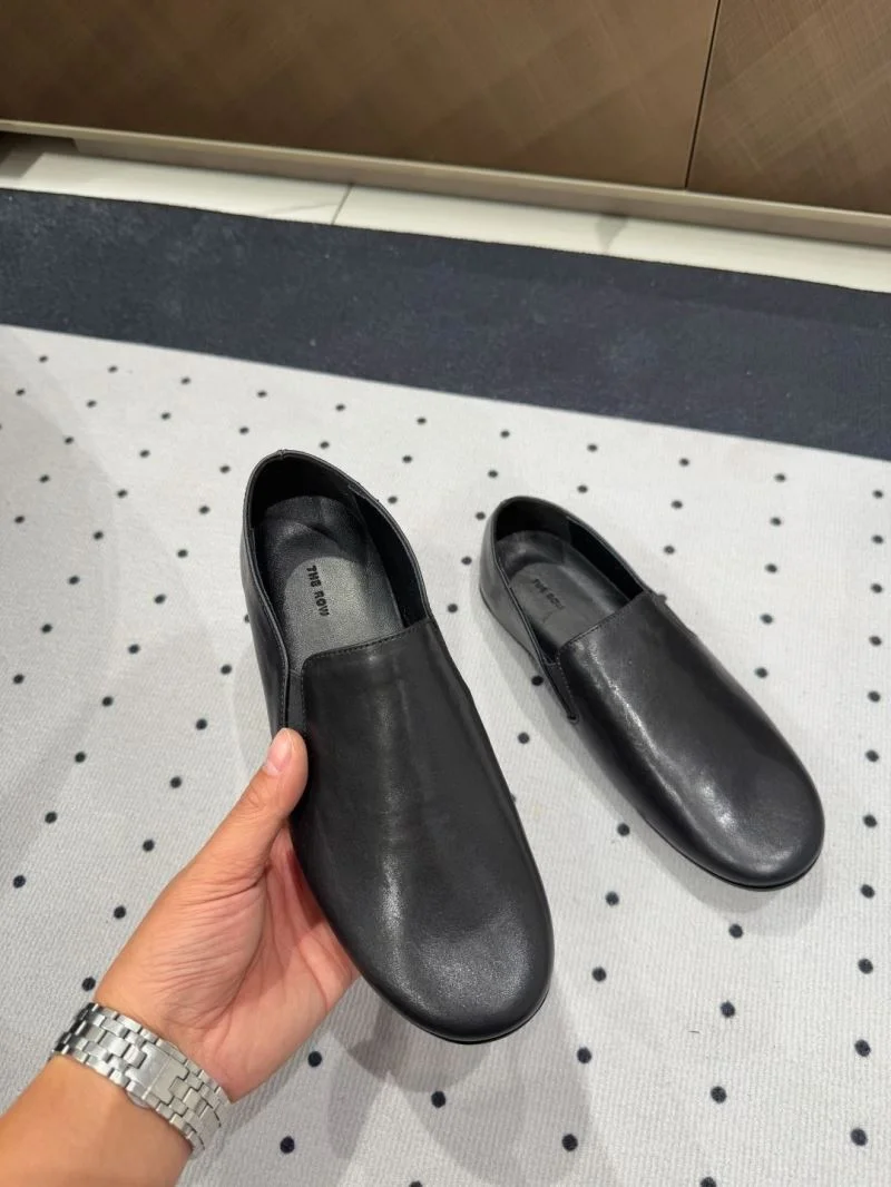 EasyCare The Row Shoes 15445