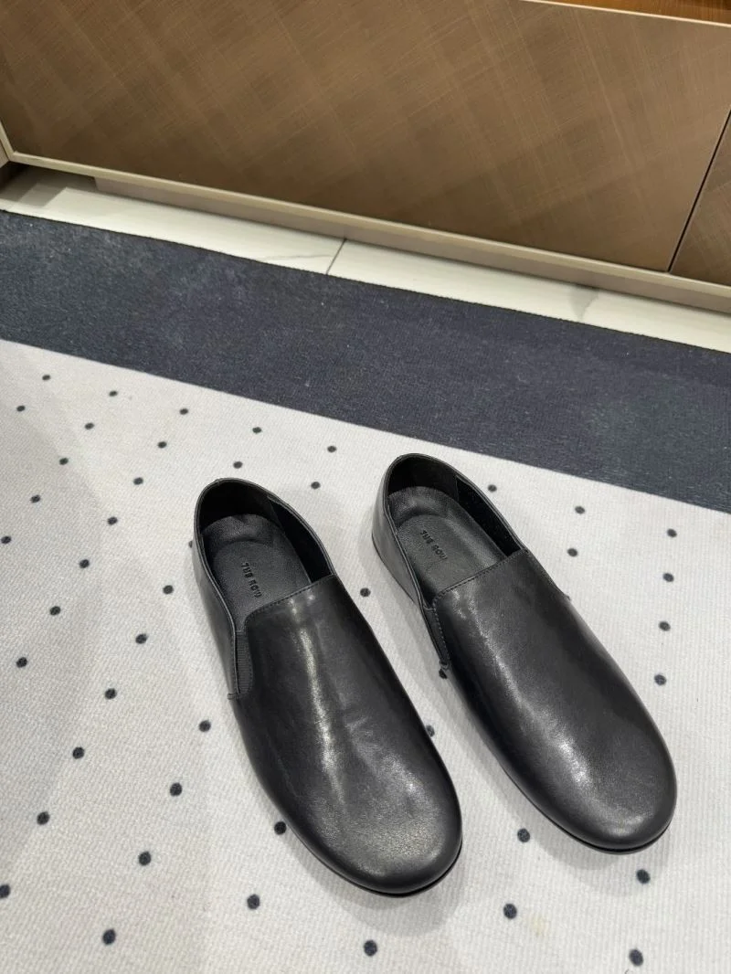 EasyCare The Row Shoes 15445