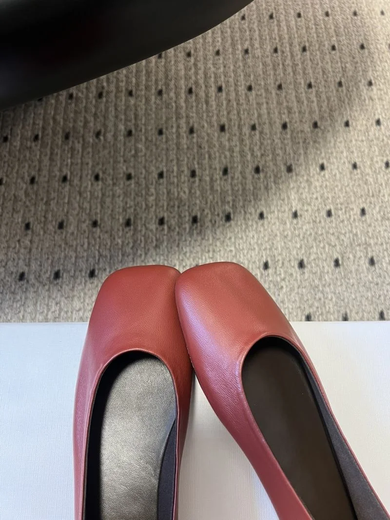 The Row Shoes SportInspired 5757