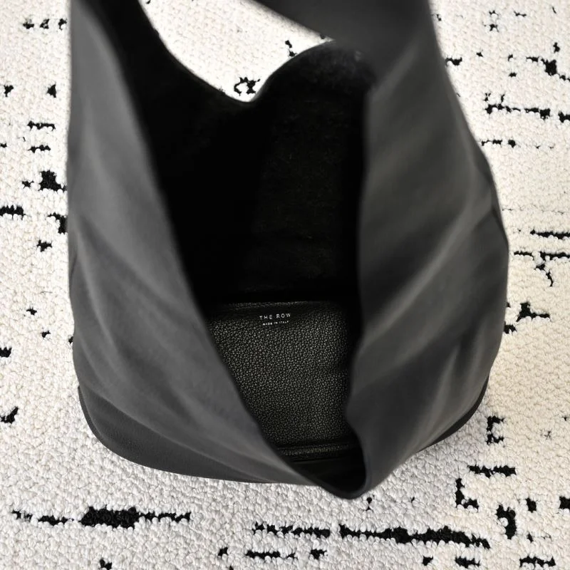The Row Shopping Bags ZeroBulk 45536