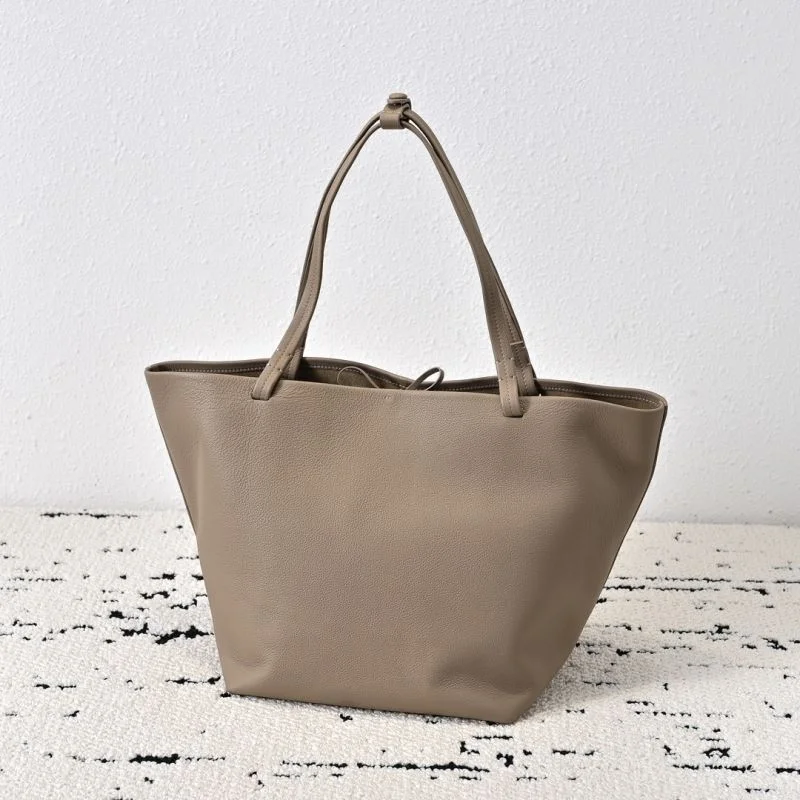 Unisex The Row Shopping Bags 45532