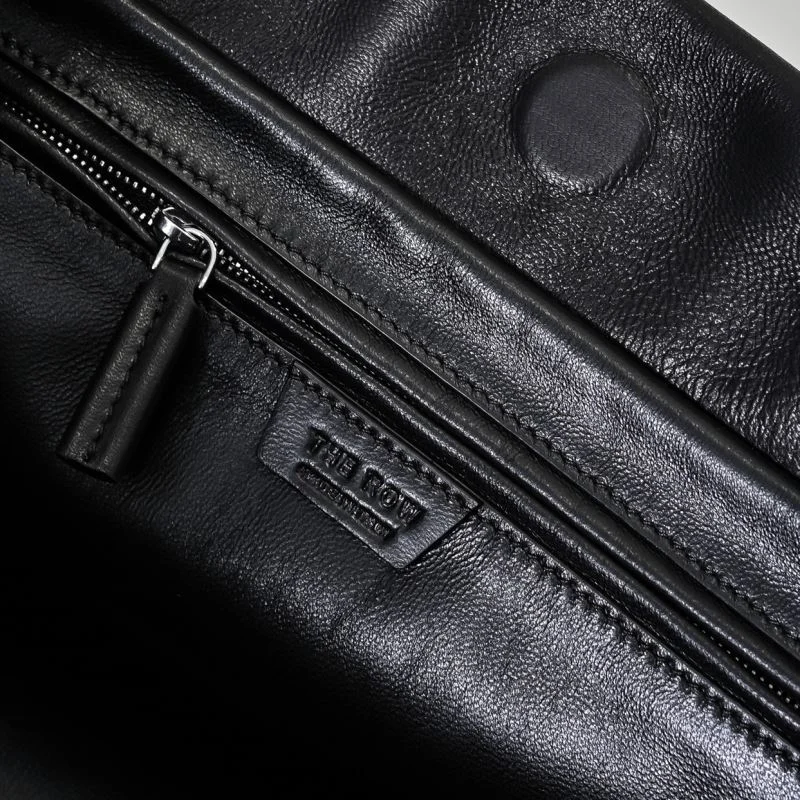 The Row Shopping Bags Popular 45401