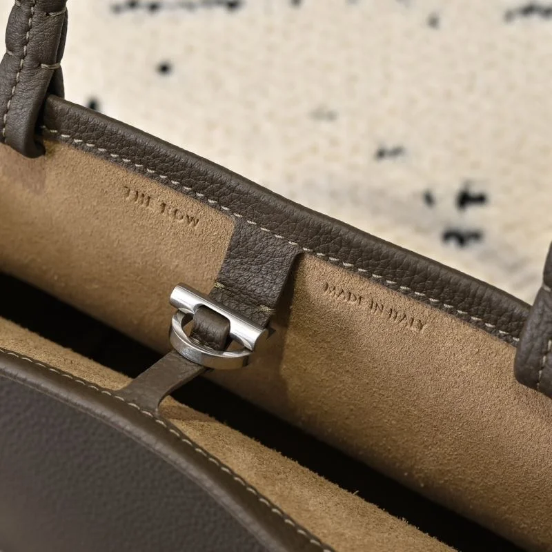 The Row Shopping Bags Compact 45447