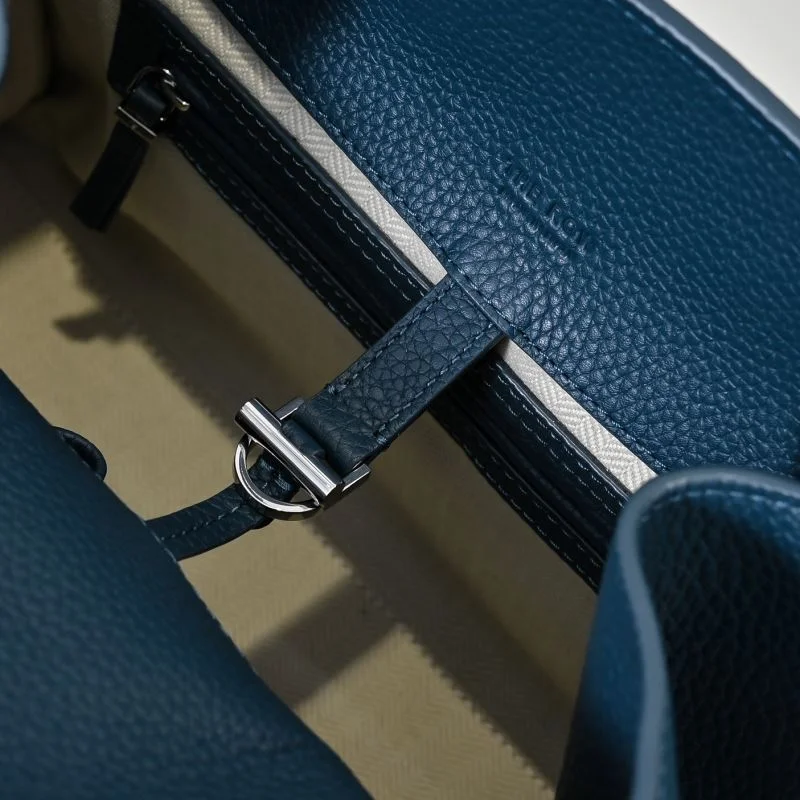 Sporty The Row Top Handle Bags 45327