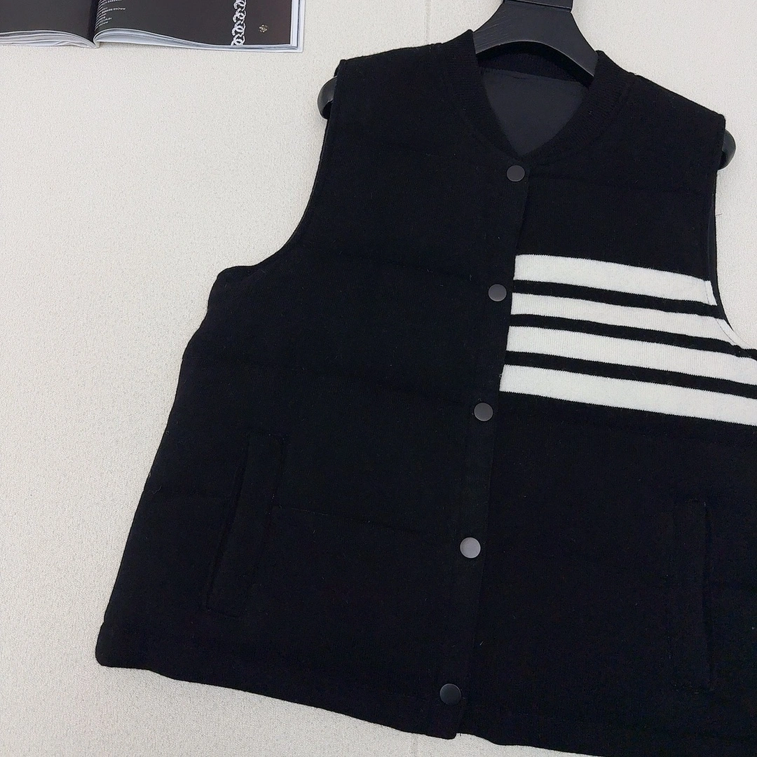 Youthful Thom Browne Down Jackets 174115
