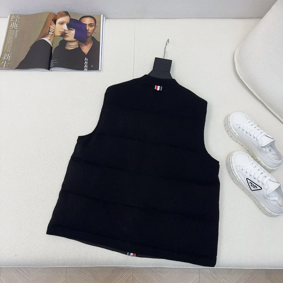 Youthful Thom Browne Down Jackets 174115