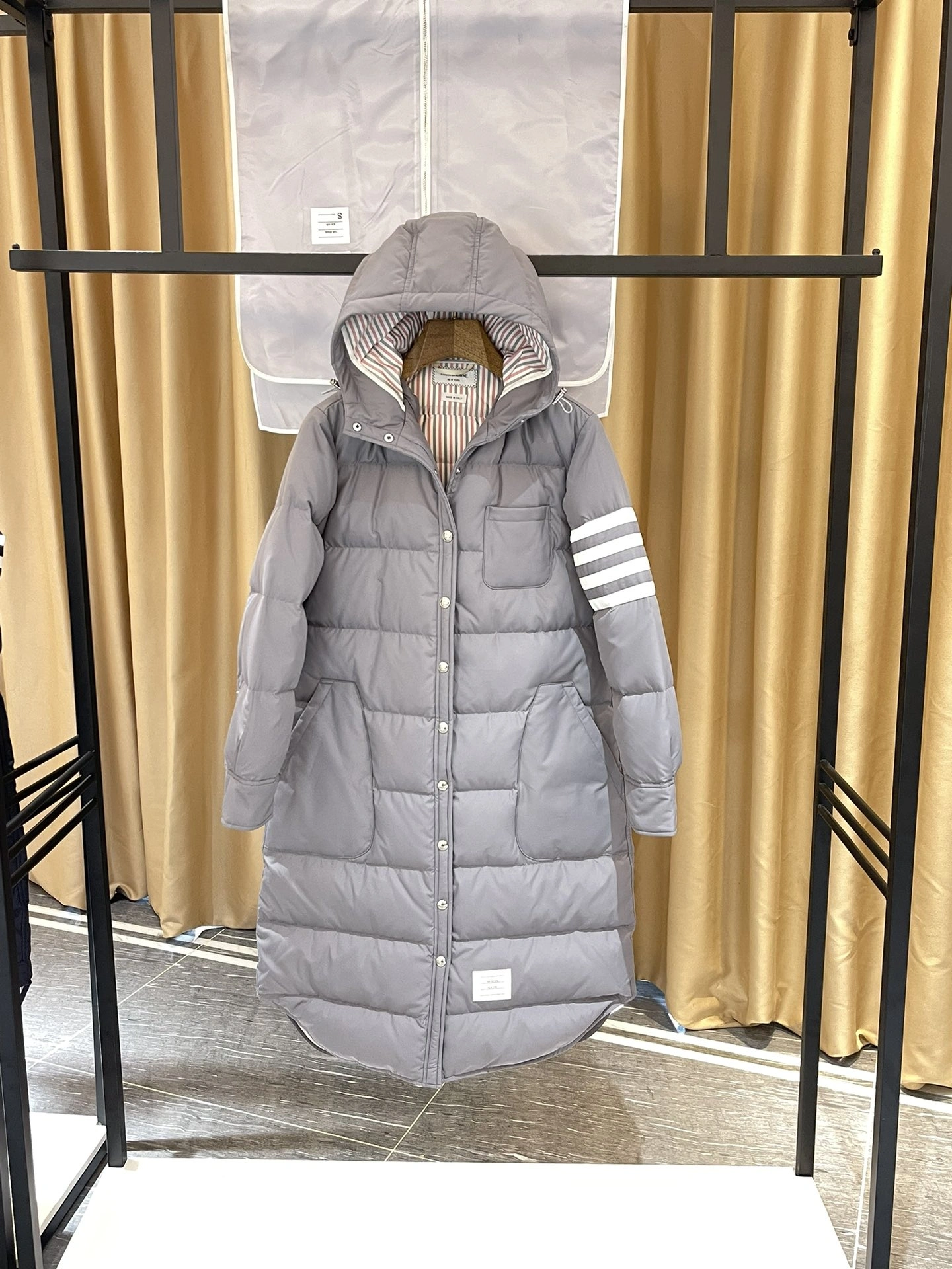 Thom Browne Down Jackets MoistureWicking 174100
