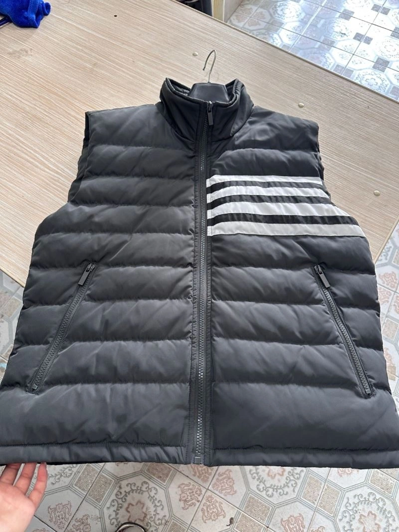 Thom Browne Down Jackets UrbanStyle 174090