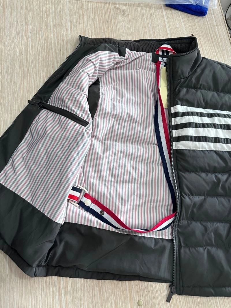 Thom Browne Down Jackets UrbanStyle 174090