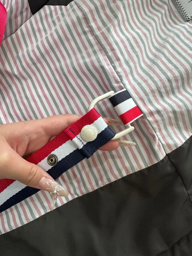 Thom Browne Down Jackets UrbanStyle 174090