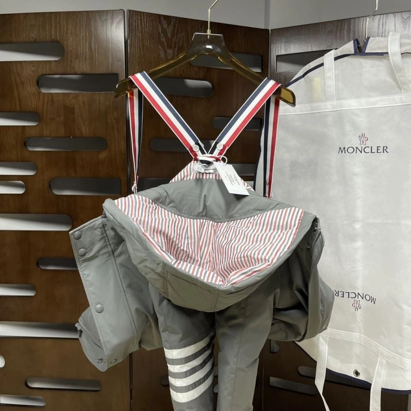 Thom Browne Down Jackets Versatile 174071