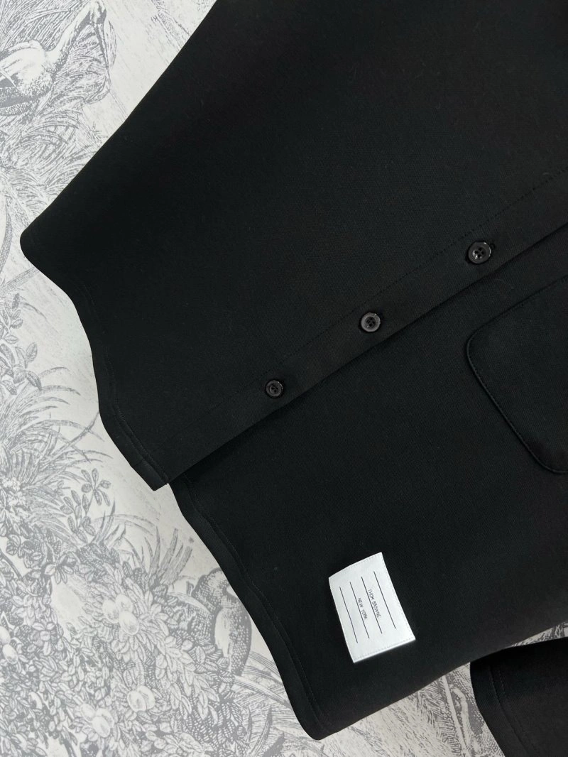 Thom Browne Dress Suits ComfortFit 173296