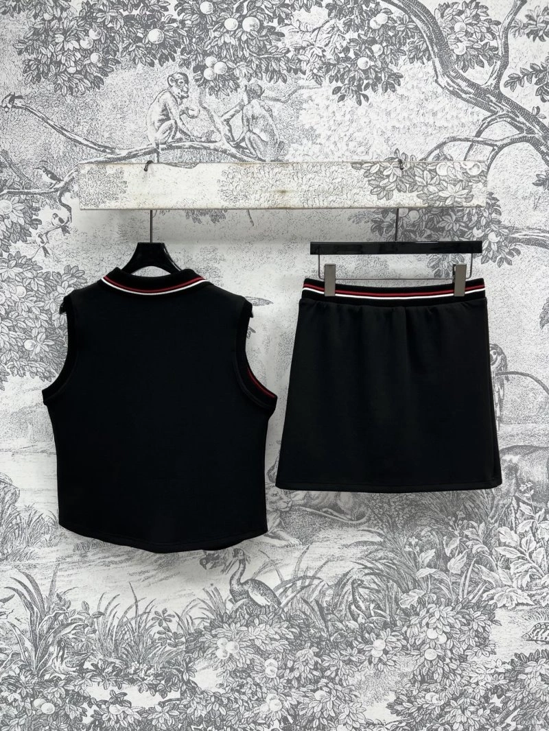 Thom Browne Dress Suits ComfortFit 173296