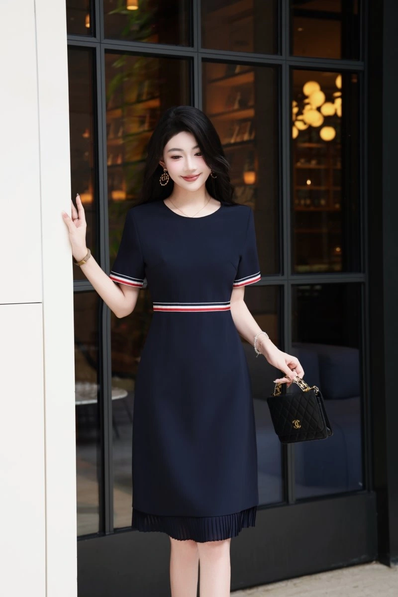 Thom Browne Dress Sporty 173381