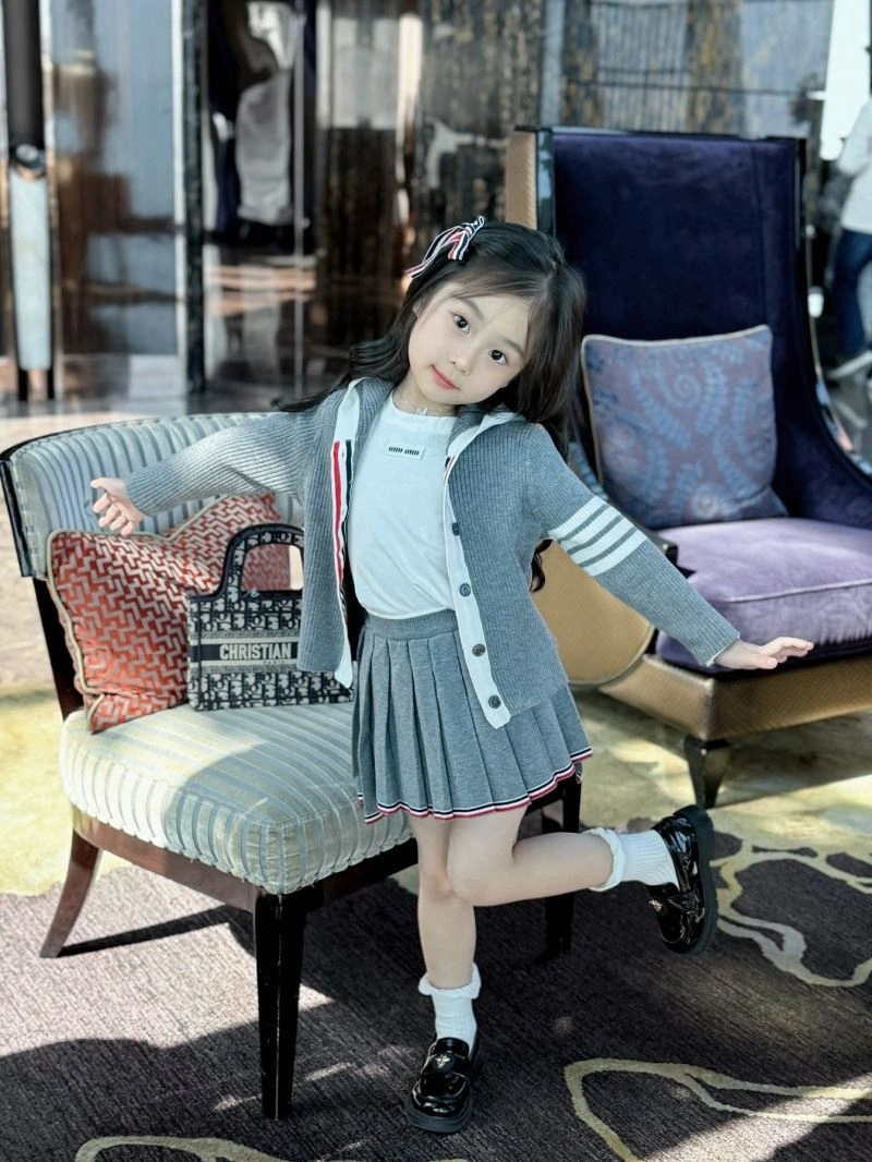 Practical Thom Browne Kids 173450
