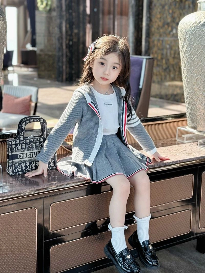 Practical Thom Browne Kids 173450