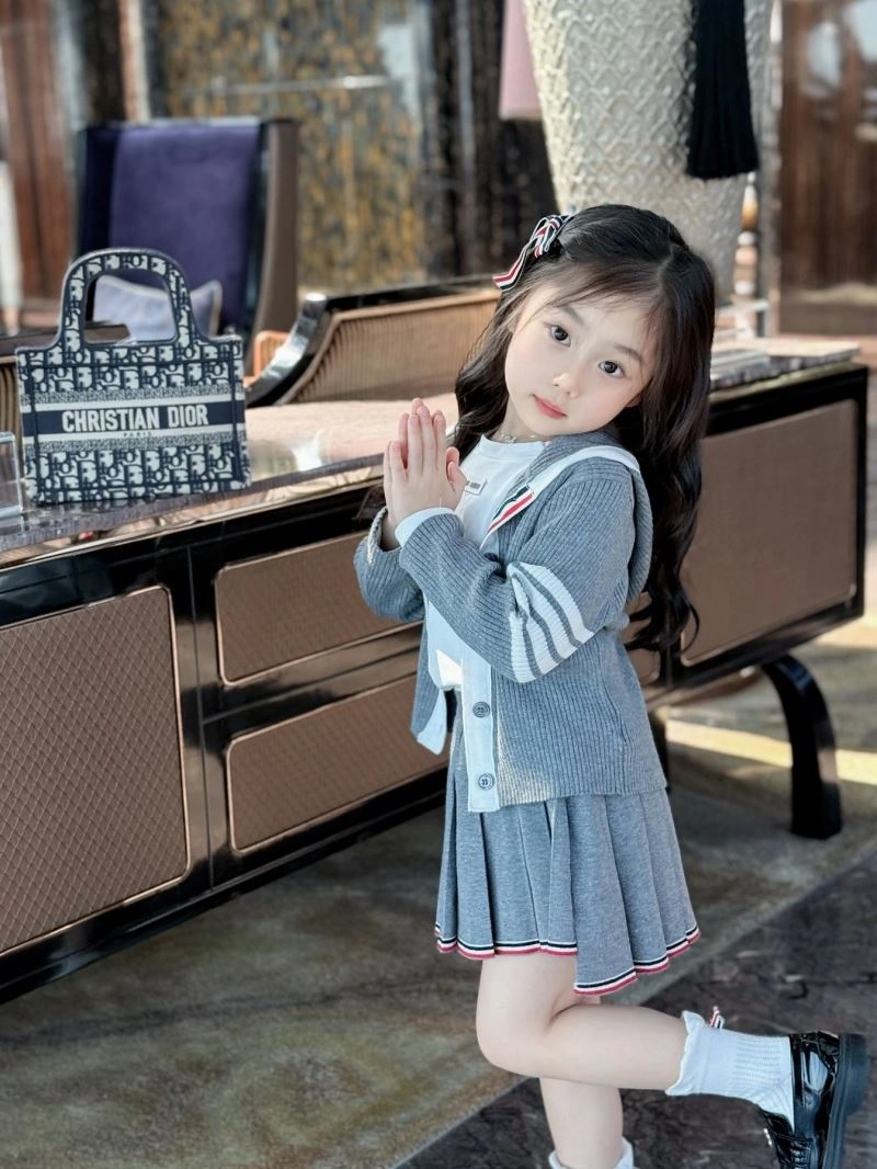 Practical Thom Browne Kids 173450