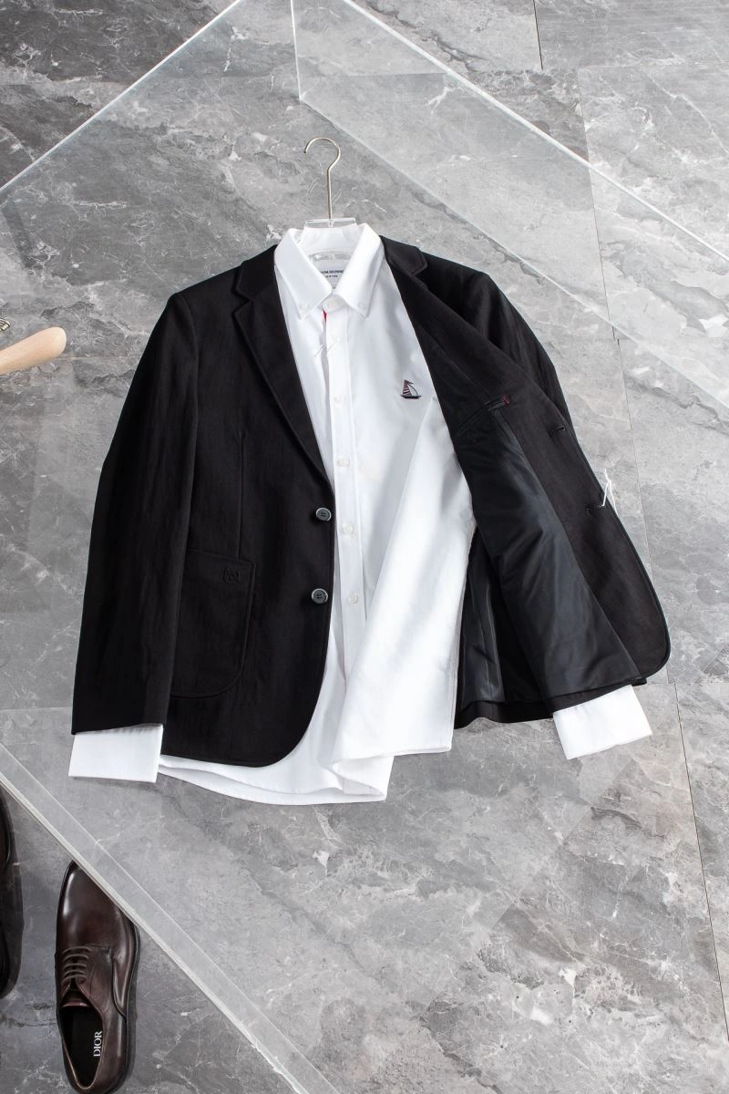 Premium Thom Browne Outwear 174006