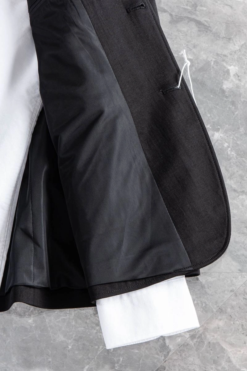 Premium Thom Browne Outwear 174006