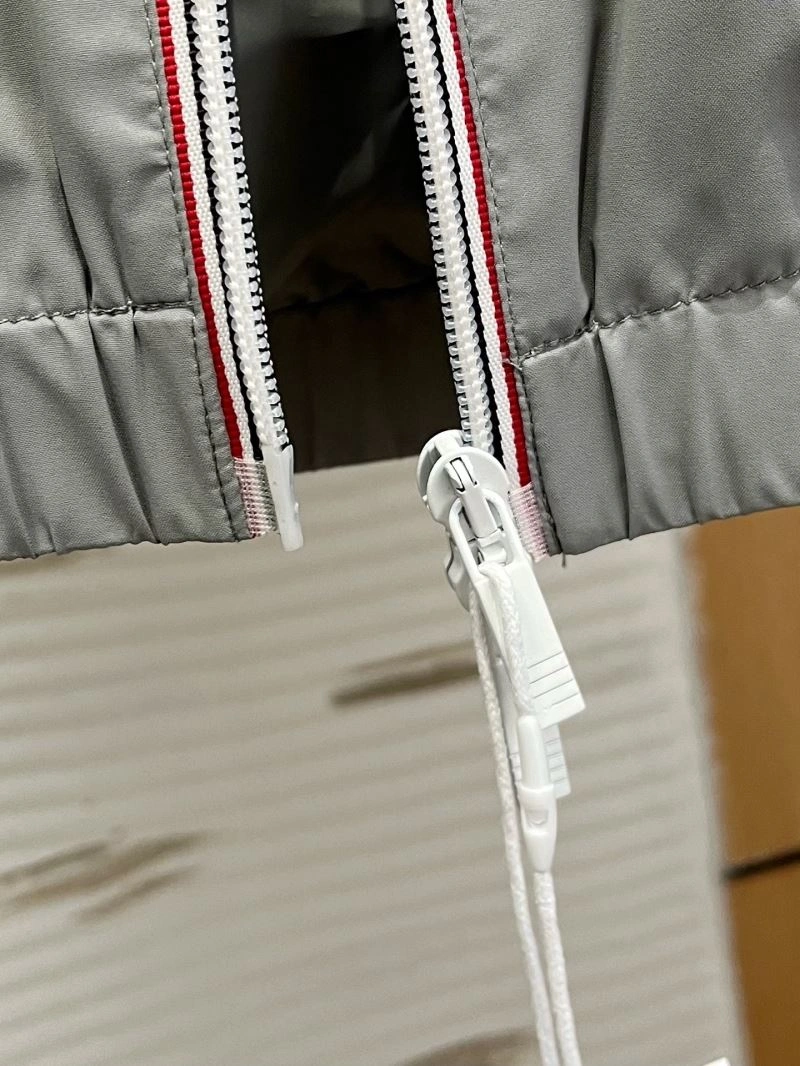 Trendy Thom Browne Outwear 173865