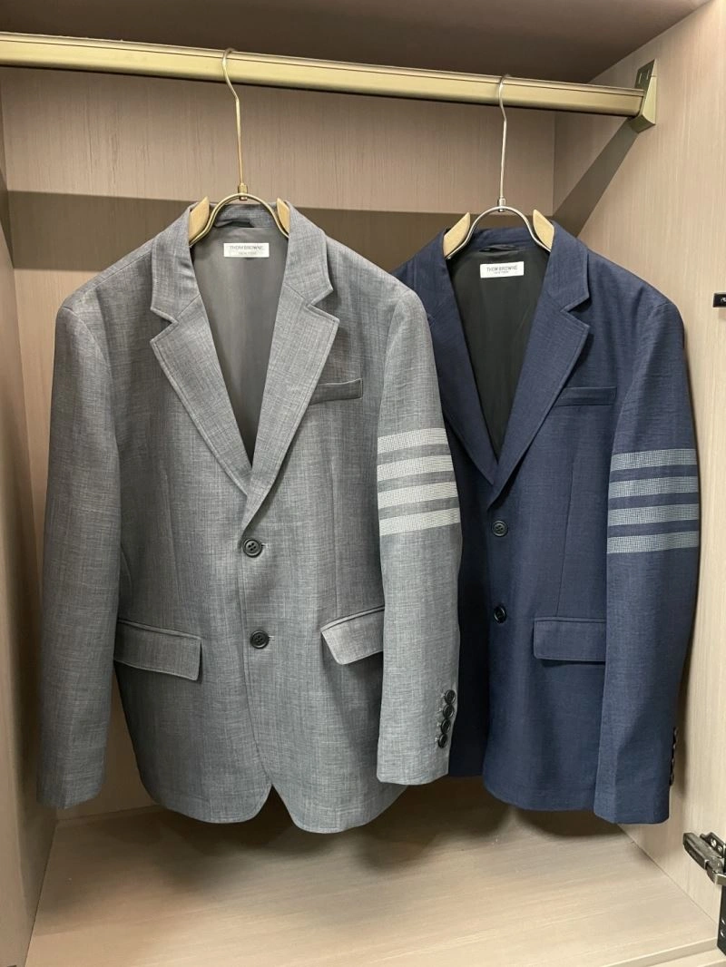 Thom Browne Outwear Sporty 173789
