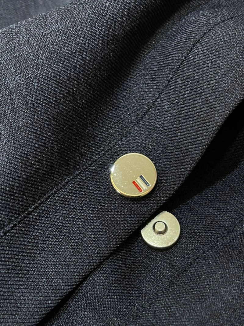 Thom Browne Outwear Trendsetting 173784