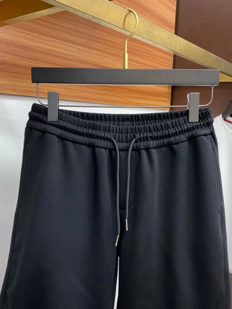 Modern Thom Browne Short Pants 173761
