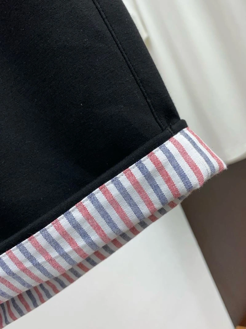 Modern Thom Browne Short Pants 173761